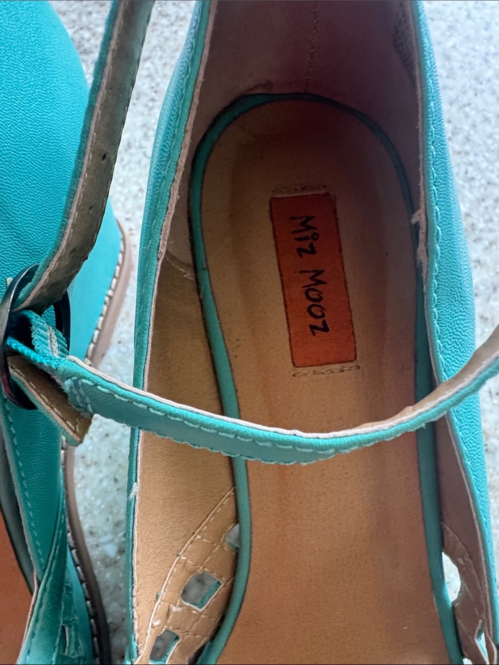 Women’s Miz Mooz size 8 Teal Wedge Sandals - Picture 4 of 10